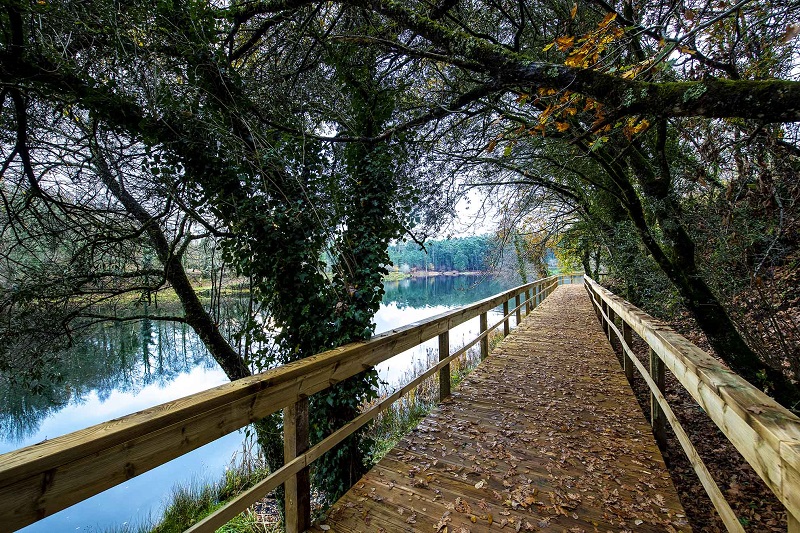 Turismo_de_Fafe_Passadio_da_Barragem_da_Queimadela.jpg