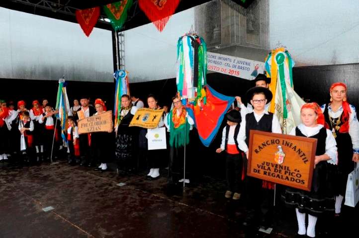 O XVI Festival de Folclore Infantil e Juvenil de S. Bartolomeu do Rego em Celorico de Basto (2)