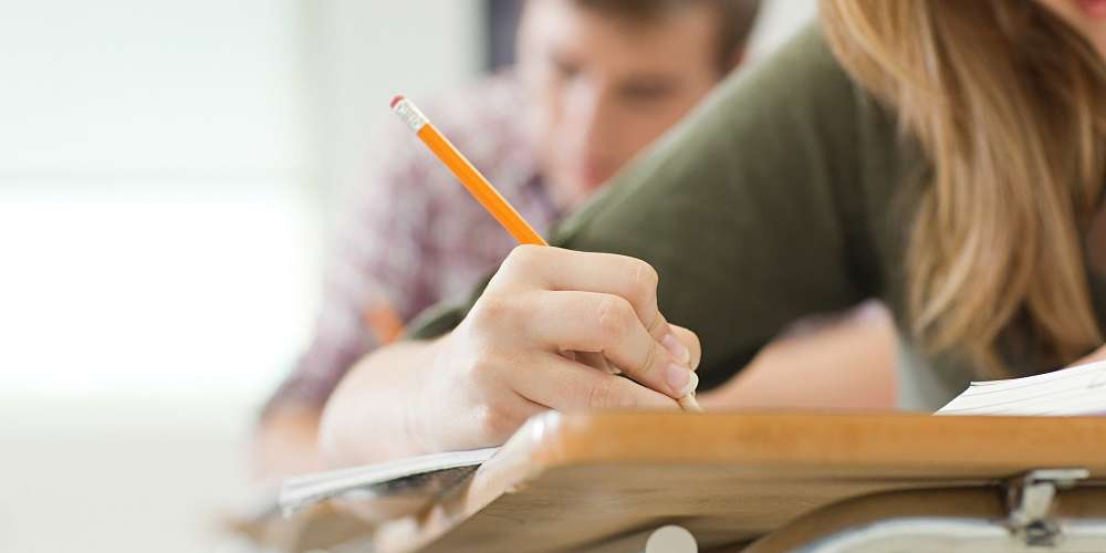 Lousada   Abertas candidaturas para bolsas de estudos para alunos do Ensino Superior