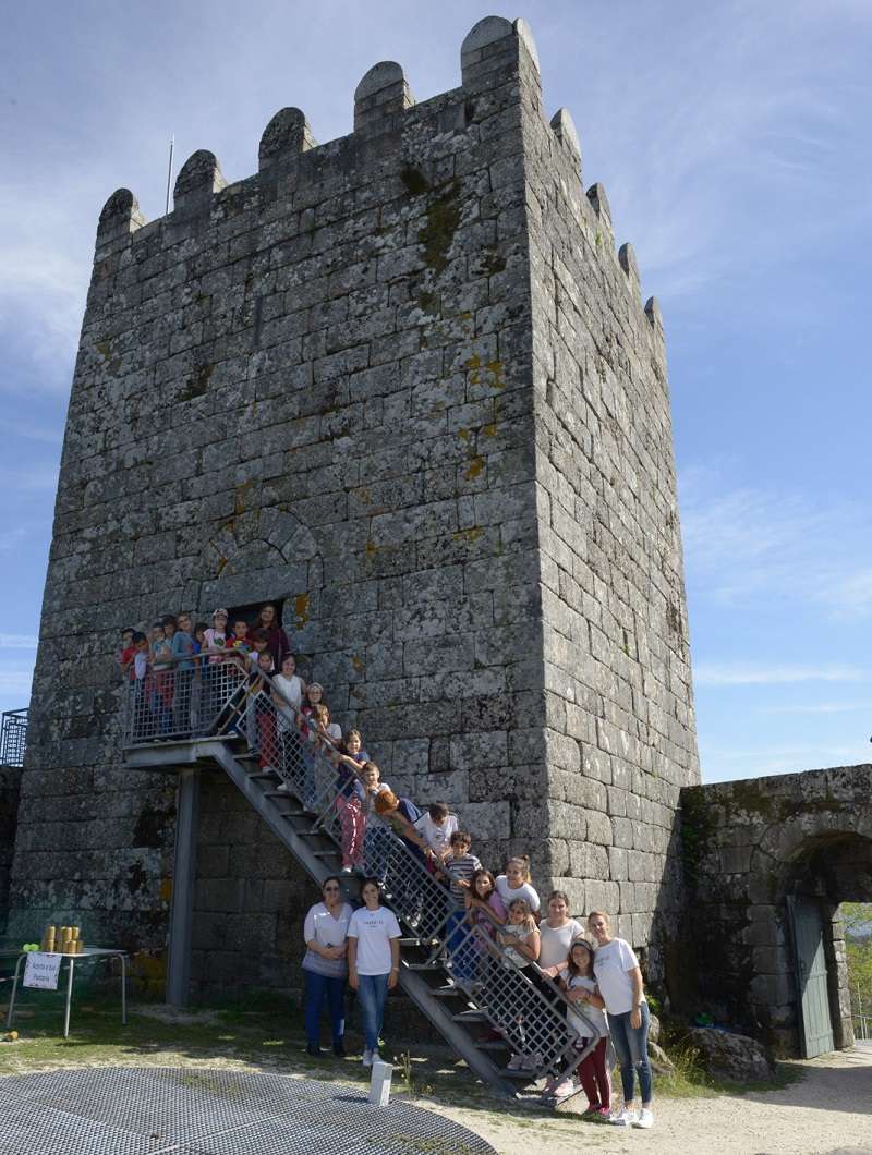 Castelo de Arnoia de portas abertas no Dia Nacional dos Castelos