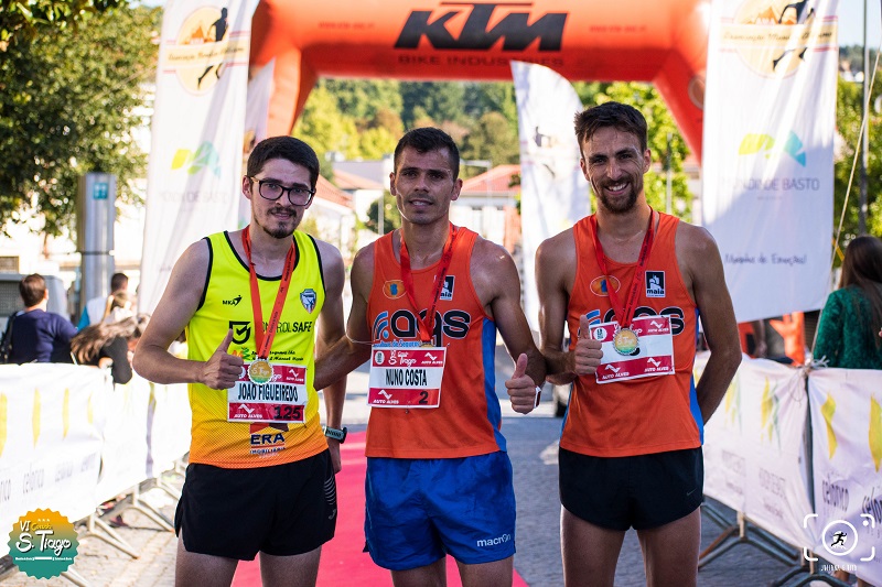 Corrida de S Tiago Mais de 200 participantes